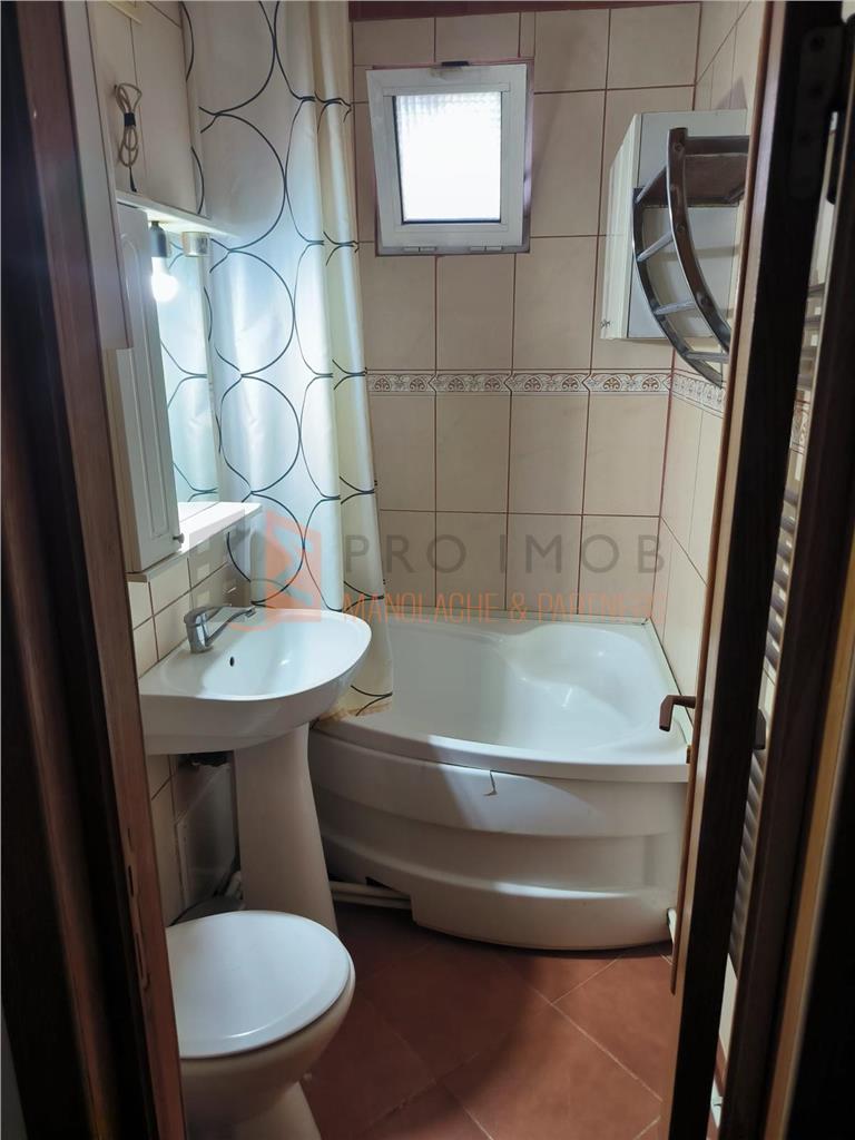 Apartament 3 camere confort 1 decomandat zona Micro 3