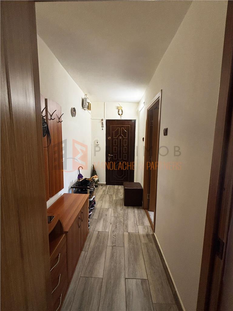 Apartament 2 camere confort 1 semidecomandat zona Crang