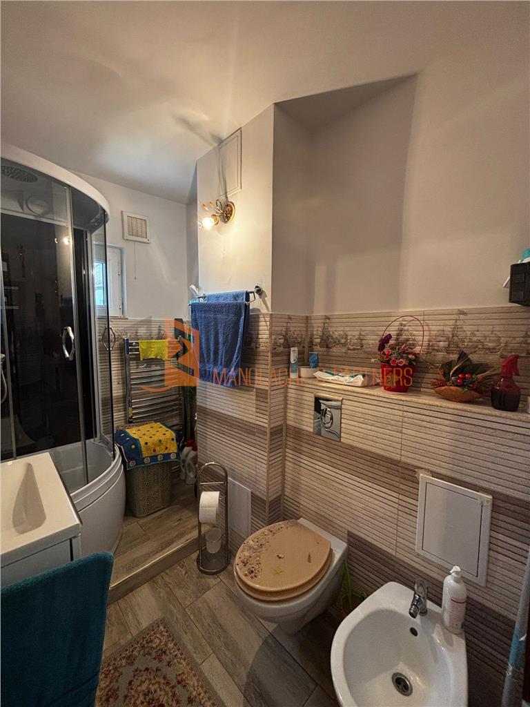 Apartament 2 camere confort 1 semidecomandat zona Crang