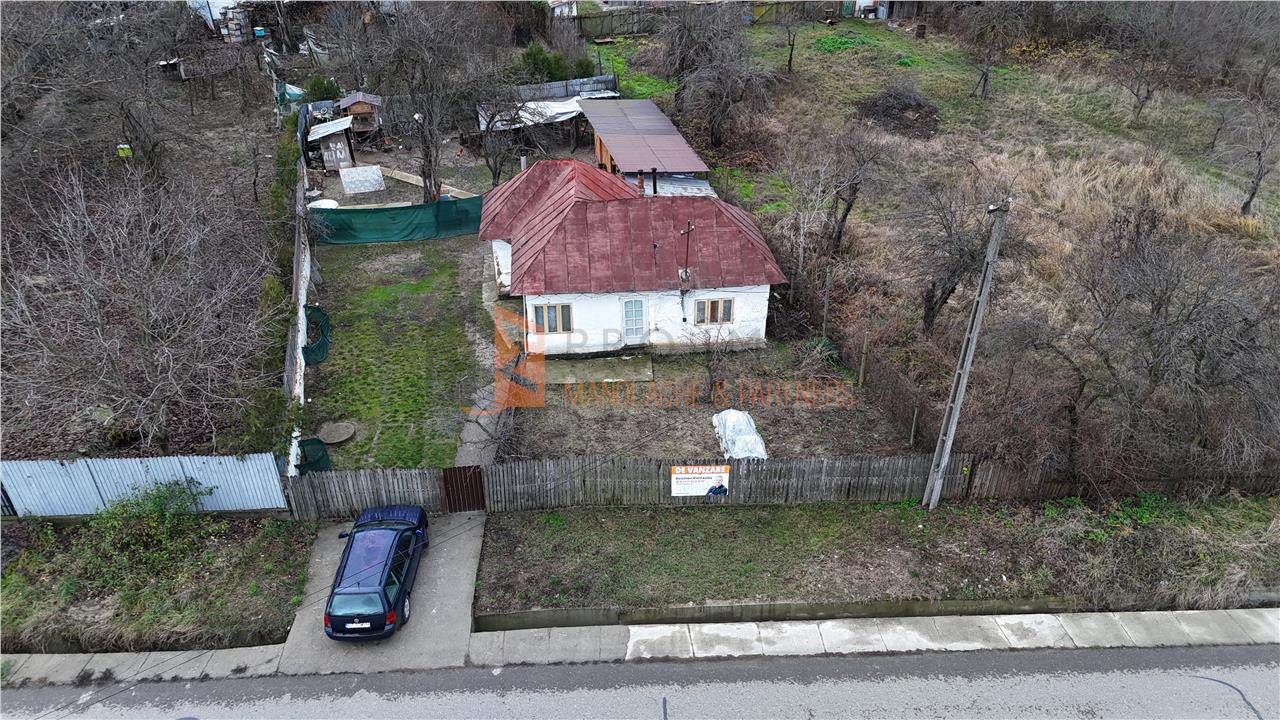 EXCLUSIVITATE! Casa batraneasca cu teren zona Magura