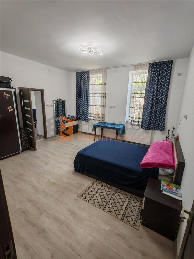 EXCLUSIVITATE! Casa spatioasa + teren in centrul Buzaului