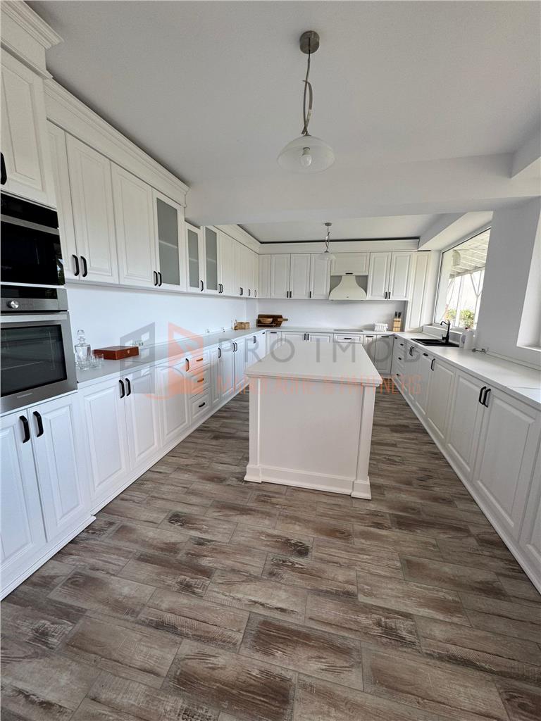 Casa tip S+P+1E+M in zona Gura Calnaului