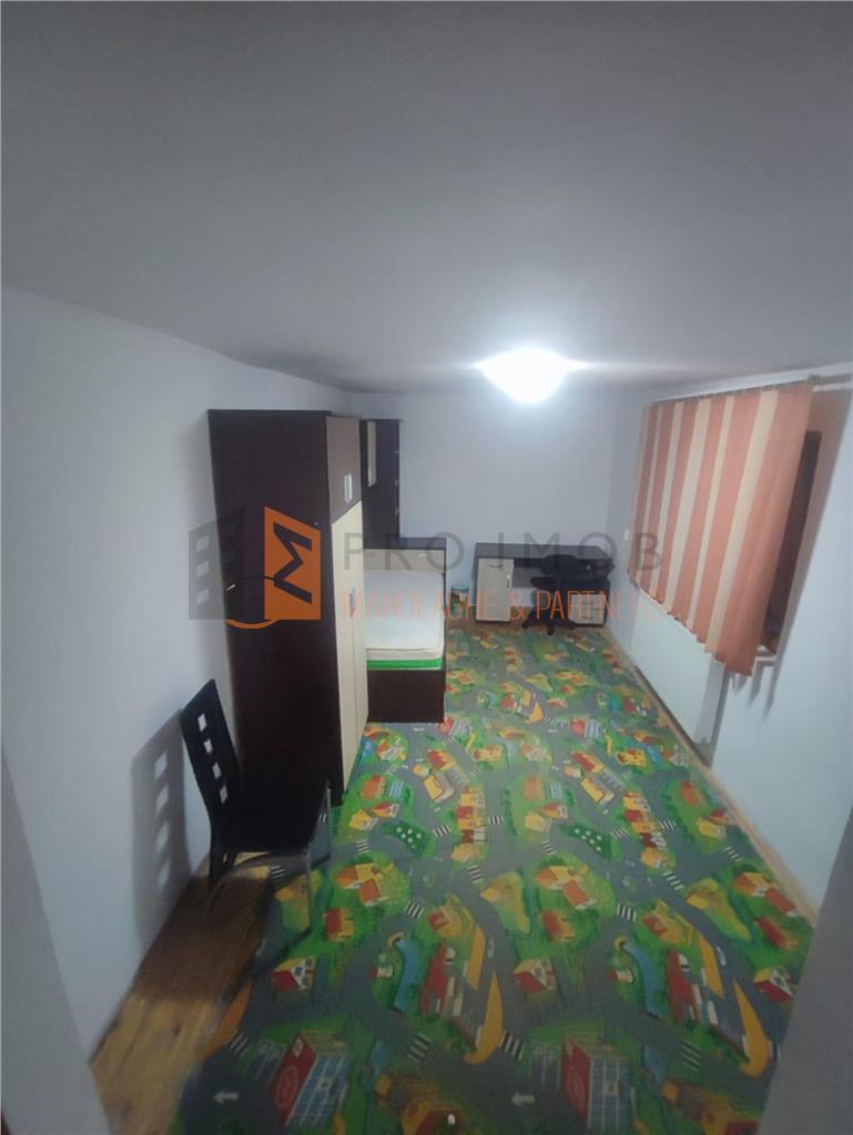 Casa tip parter + mansarda in zona Centru