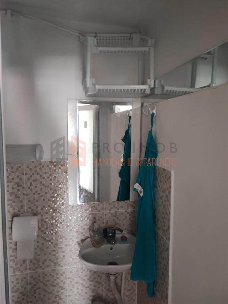 Casa tip parter + mansarda in zona Centru