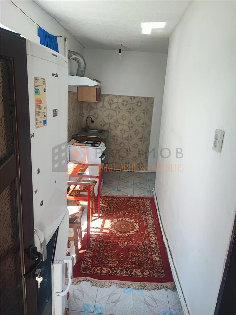 Casa tip parter + mansarda in zona Centru