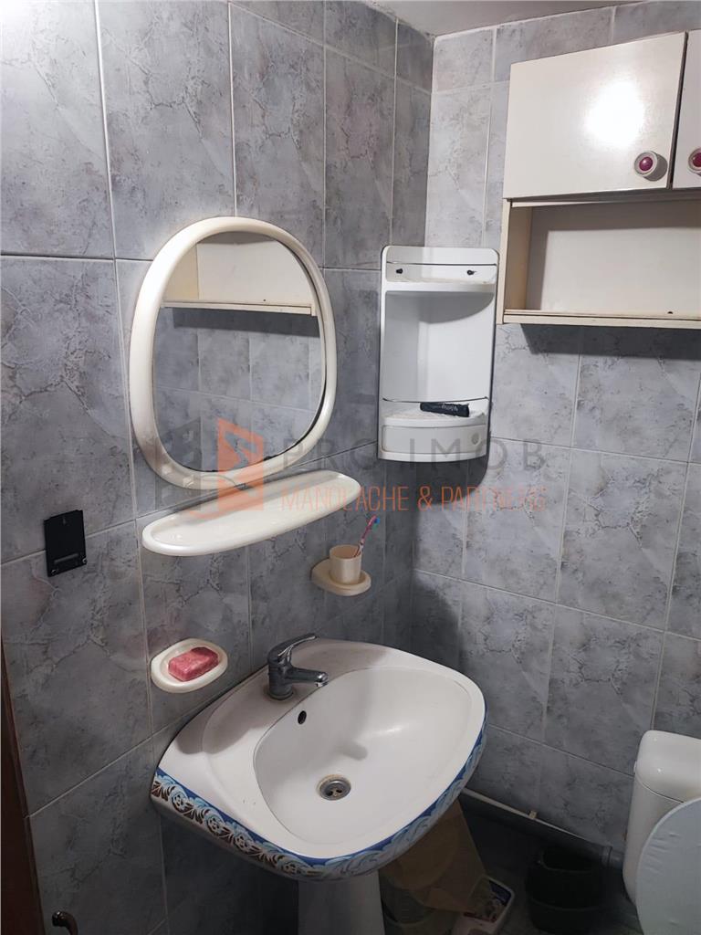 Casa tip parter + mansarda in zona Centru