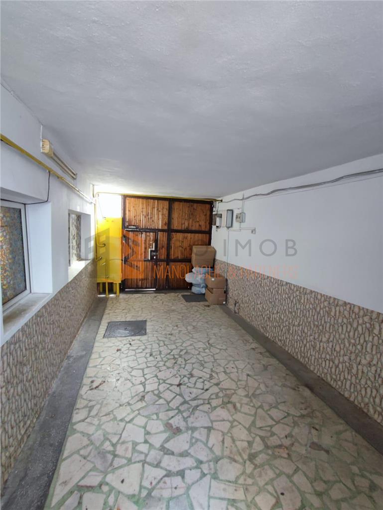 Casa tip parter + mansarda in zona Centru
