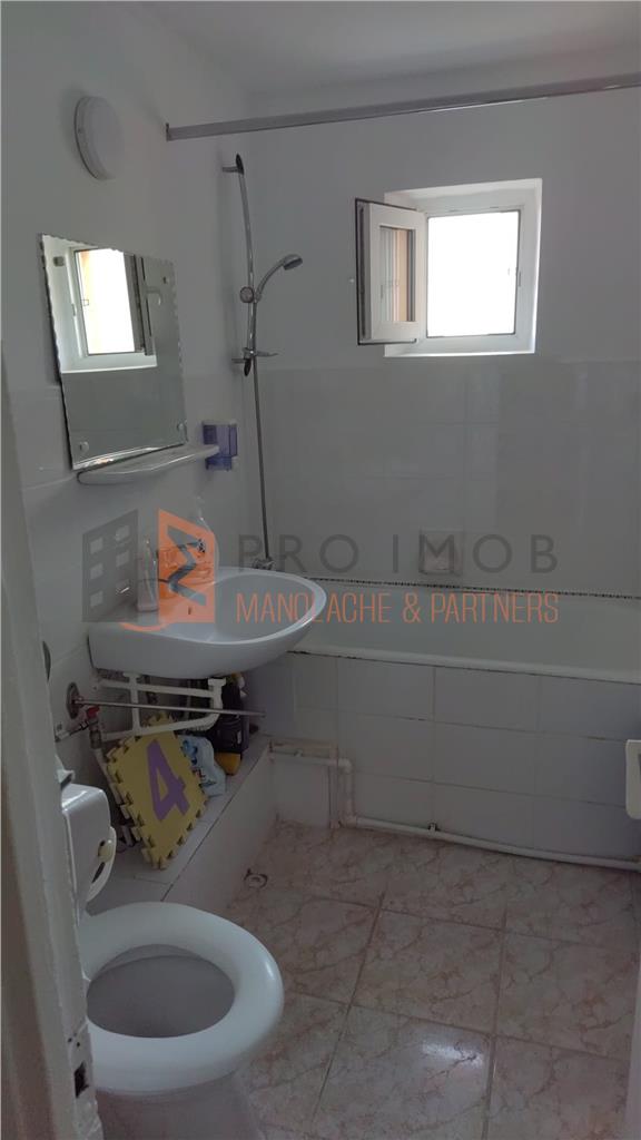 Apartament 3 camere cf 1 decomandat in zona Unirii Sud
