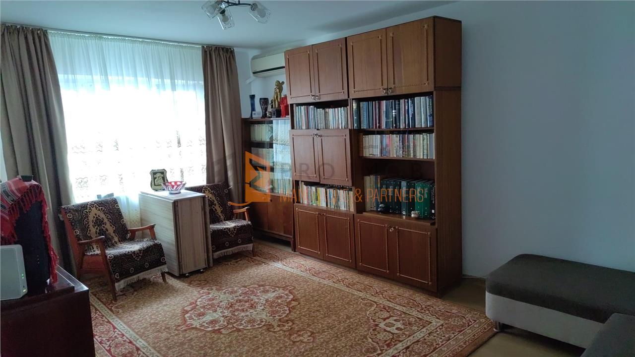 Apartament 3 camere cf 1 decomandat in zona Unirii Sud