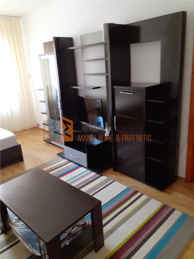 Apartament 4 camere cf 1 decomandat zona Bulevardul Unirii