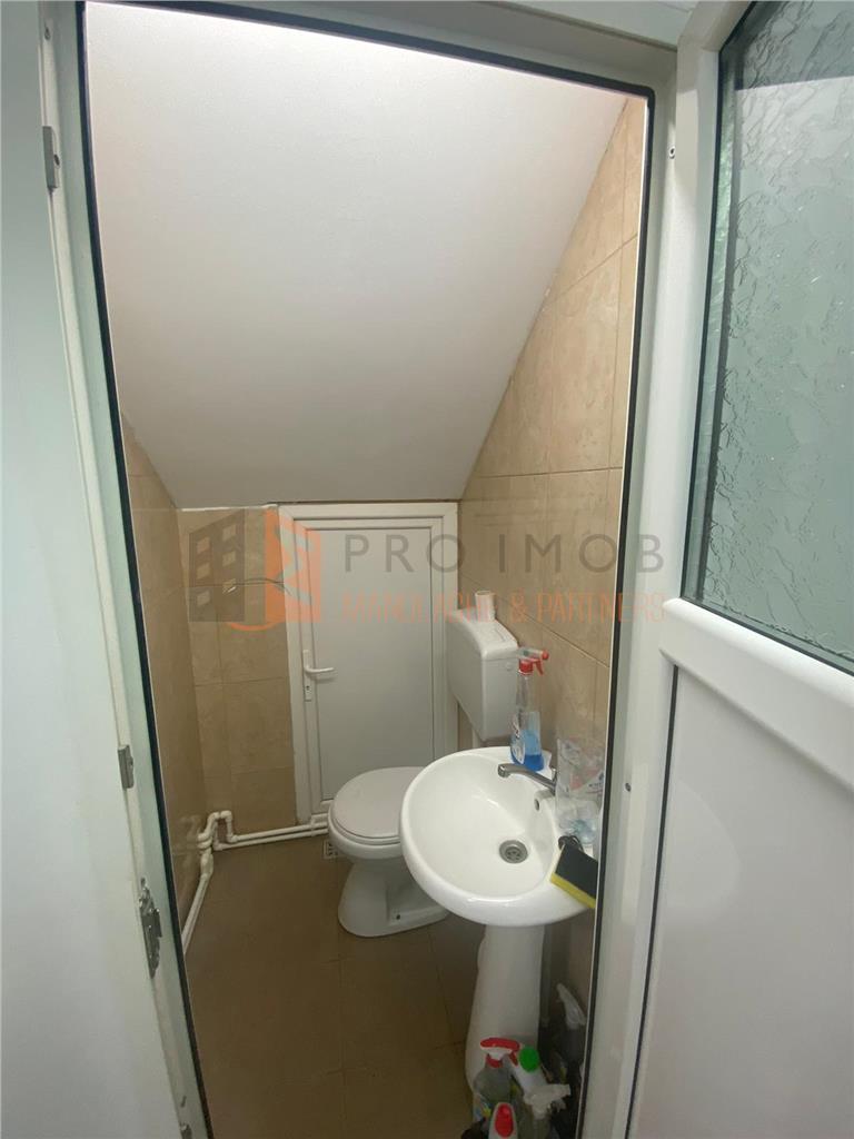 Spatiu comercial zona Brosteni