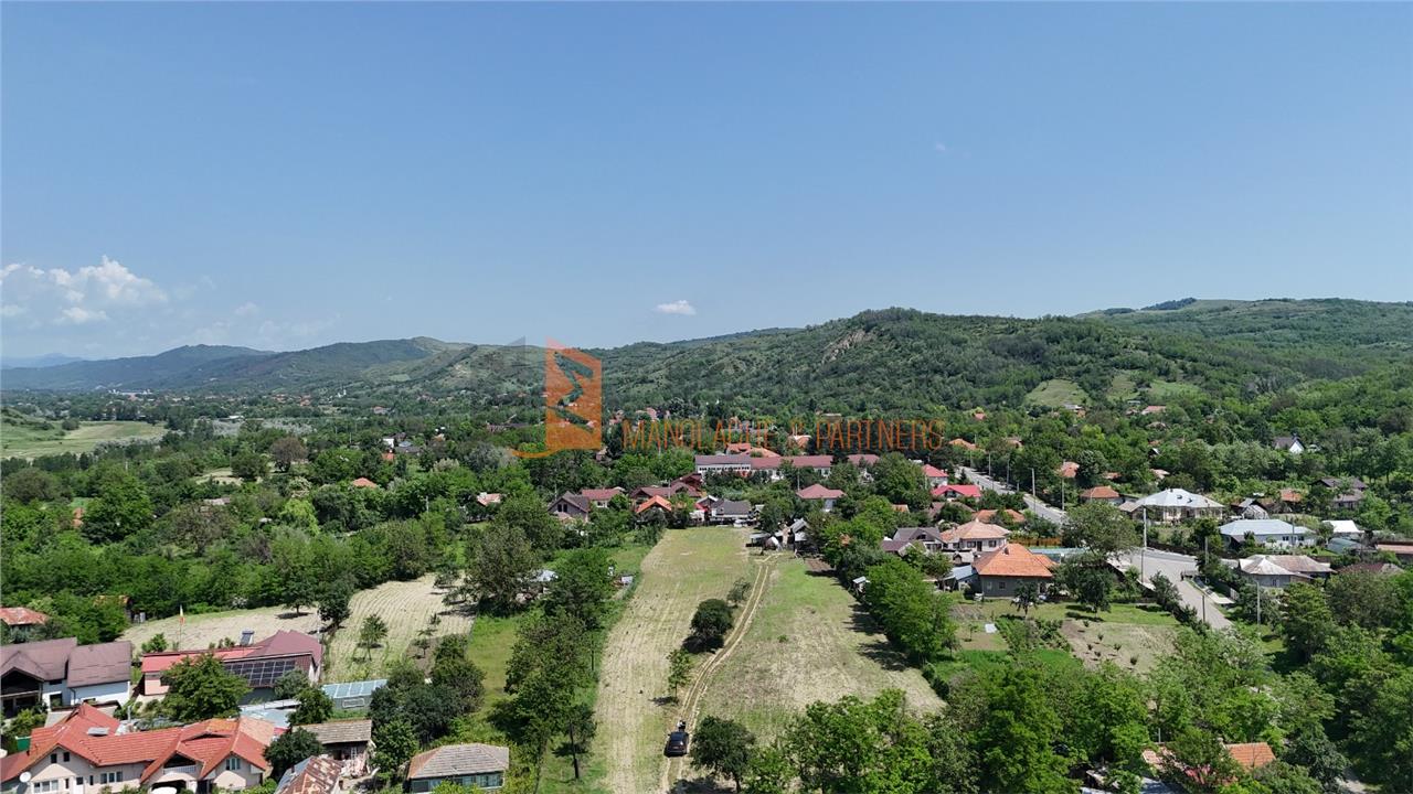 Teren intravilan in localitatea Valea Parului