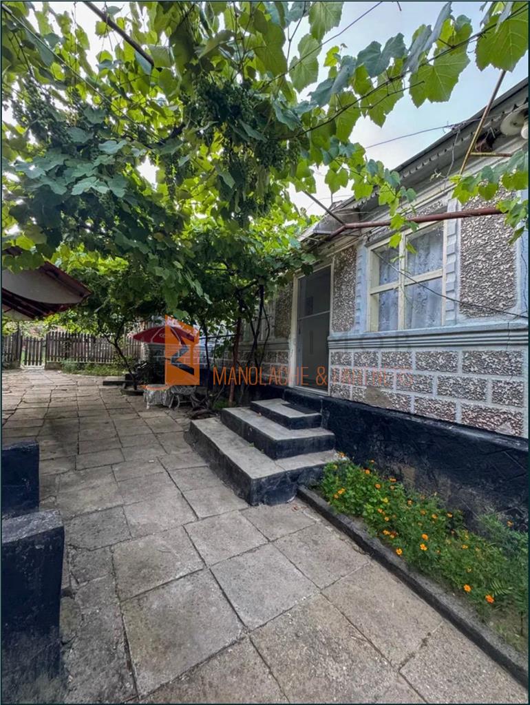 Casa tip parter zona Sarata Monteoru