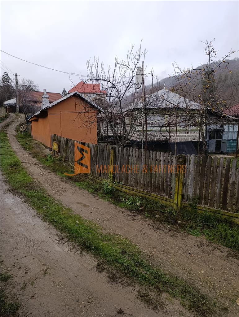 Casa tip parter zona Sarata Monteoru