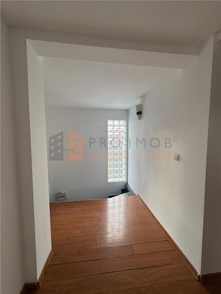 Casa tip P+1E+M zona Unguriu