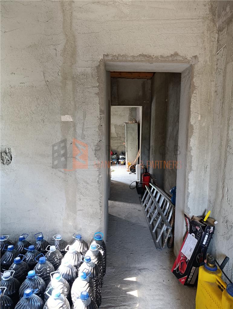 Casa tip parter zona Capatanesti
