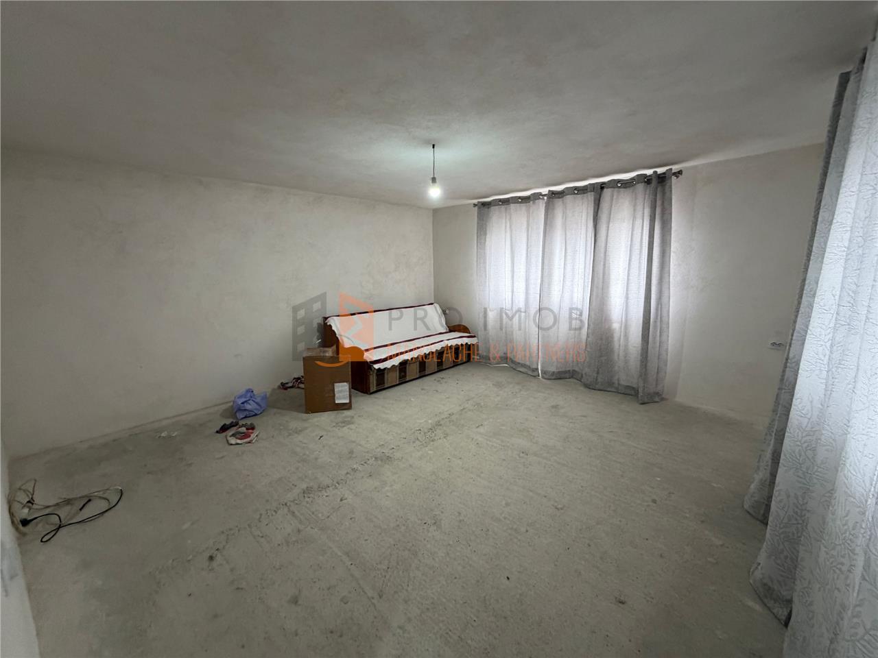 Casa tip parter zona Tisau
