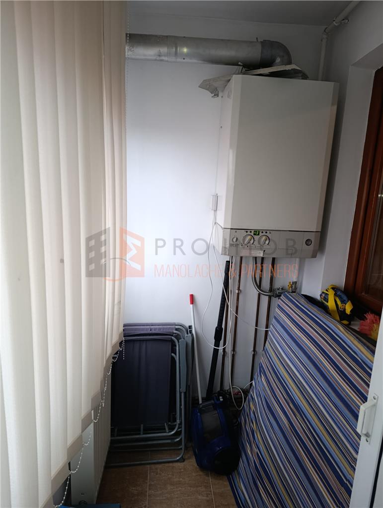 Apartament 2 camere cf 1 semidecomandat zona Unirii Sud