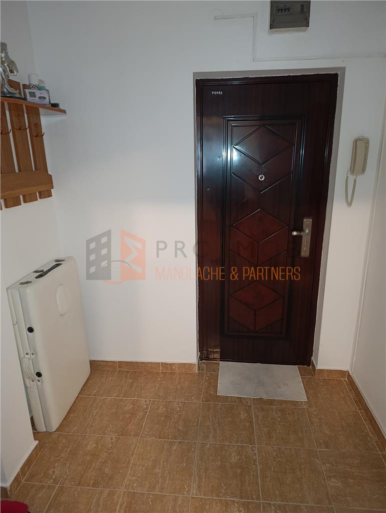 Apartament 2 camere cf 1 semidecomandat zona Unirii Sud