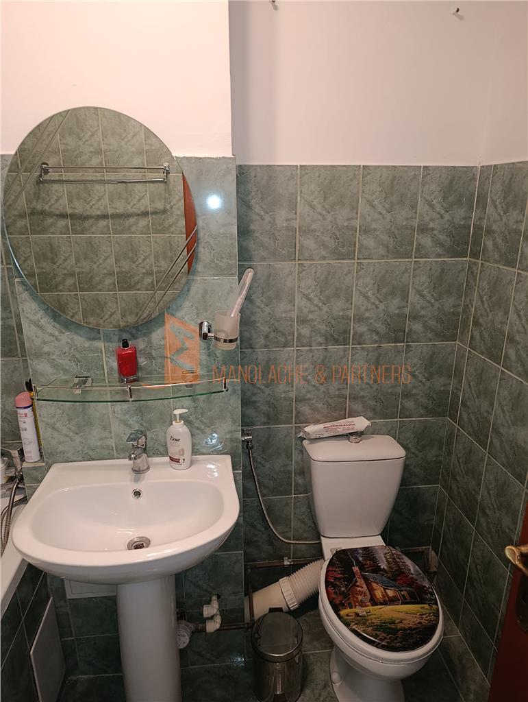 Apartament 2 camere cf 1 semidecomandat zona Unirii Sud