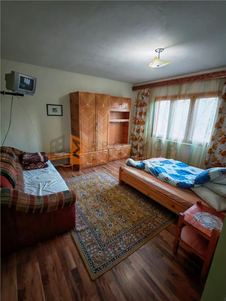 Casa tip P+1+M zona Vintila Voda