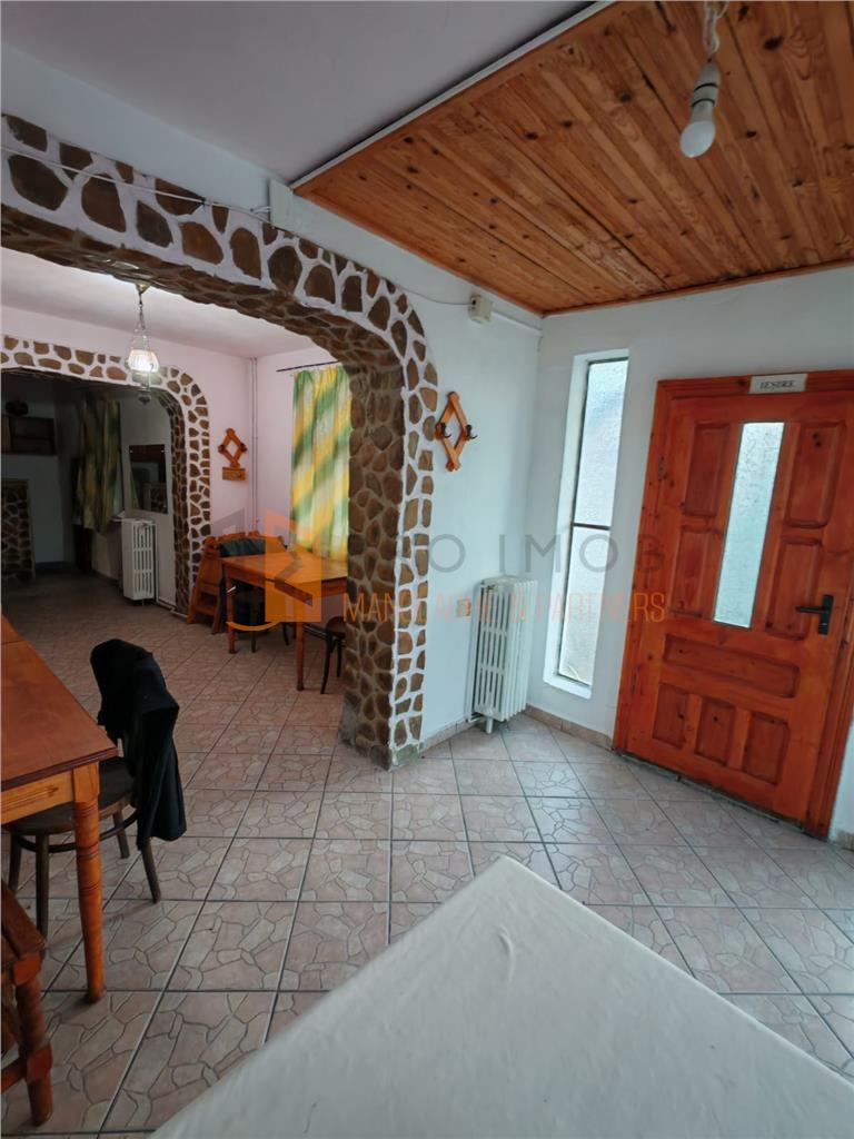 Casa tip P+1+M zona Vintila Voda