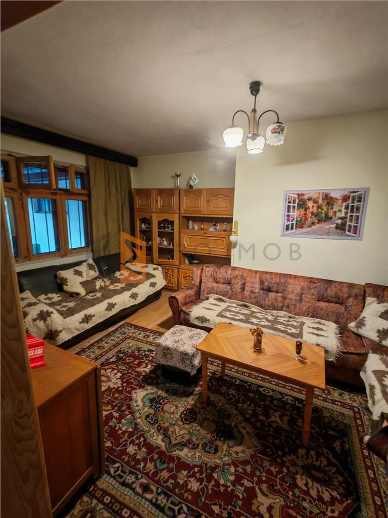 Casa tip P+1+M zona Vintila Voda