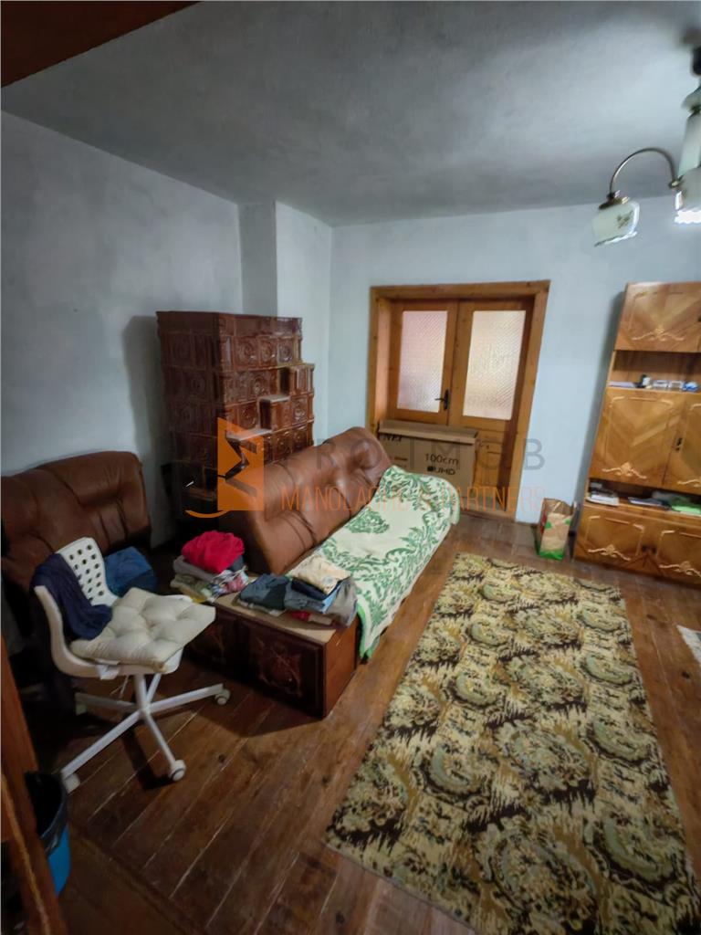 Casa tip P+1+M zona Vintila Voda