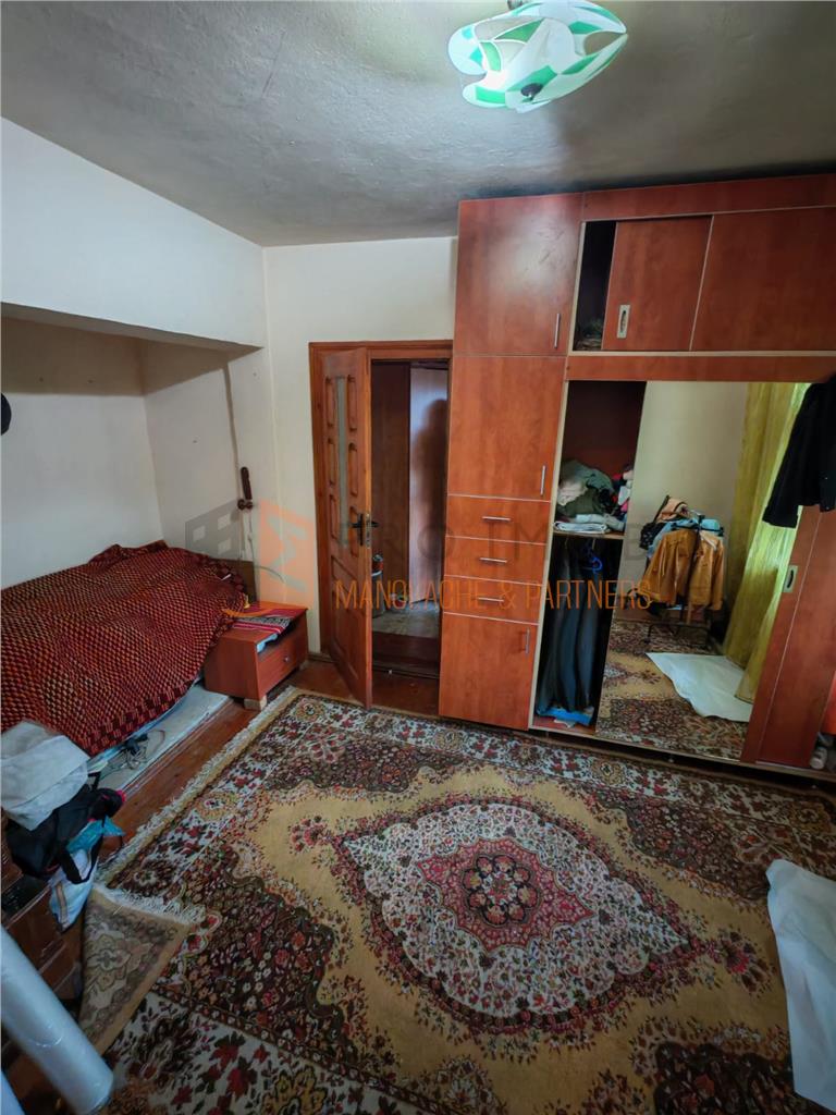 Casa tip P+1+M zona Vintila Voda