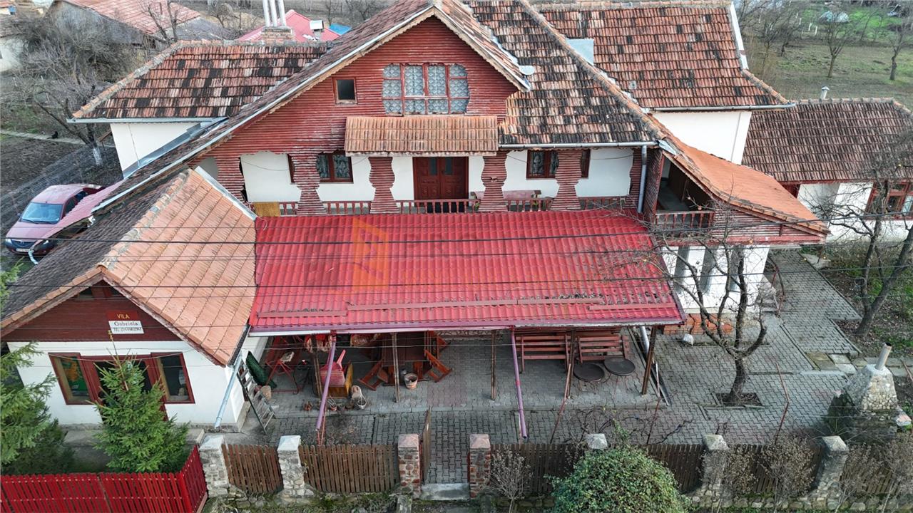Casa tip P+1+M zona Vintila Voda