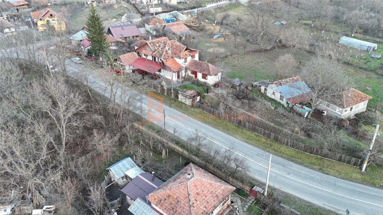 Casa tip P+1+M zona Vintila Voda