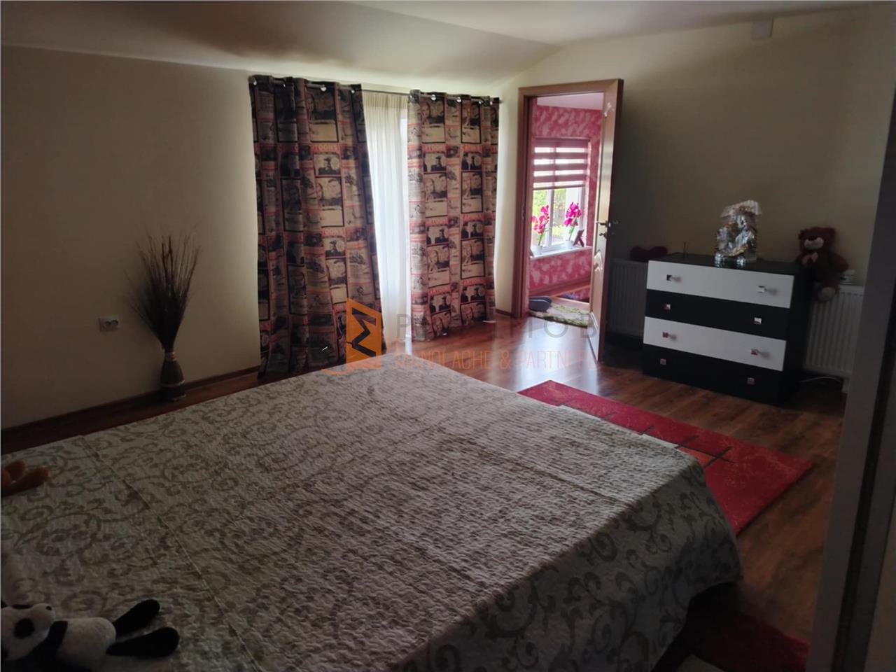 Casa tip P+M zona Smeeni