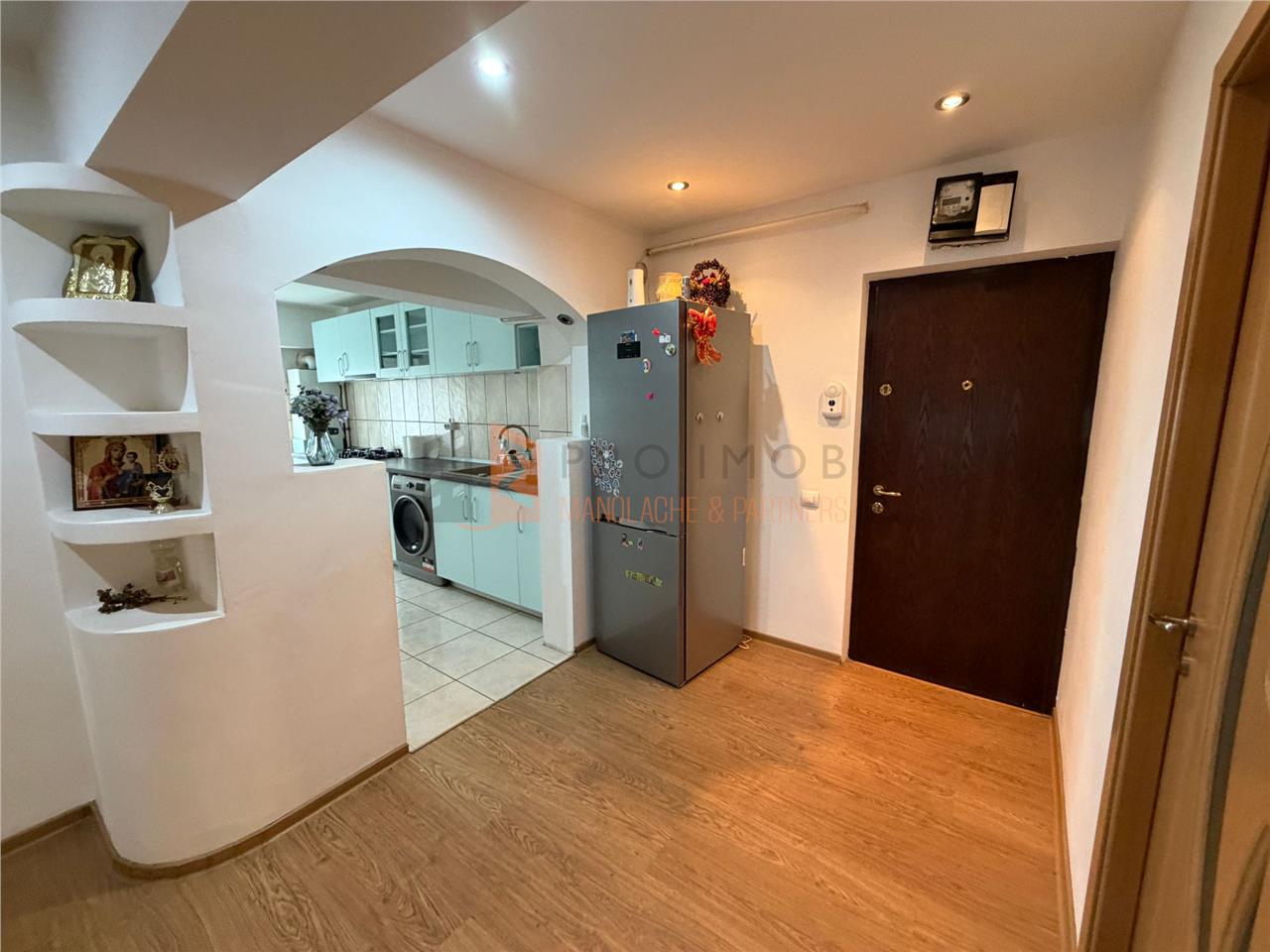 Apartament 4 camere cf 1 decomandat zona Obor