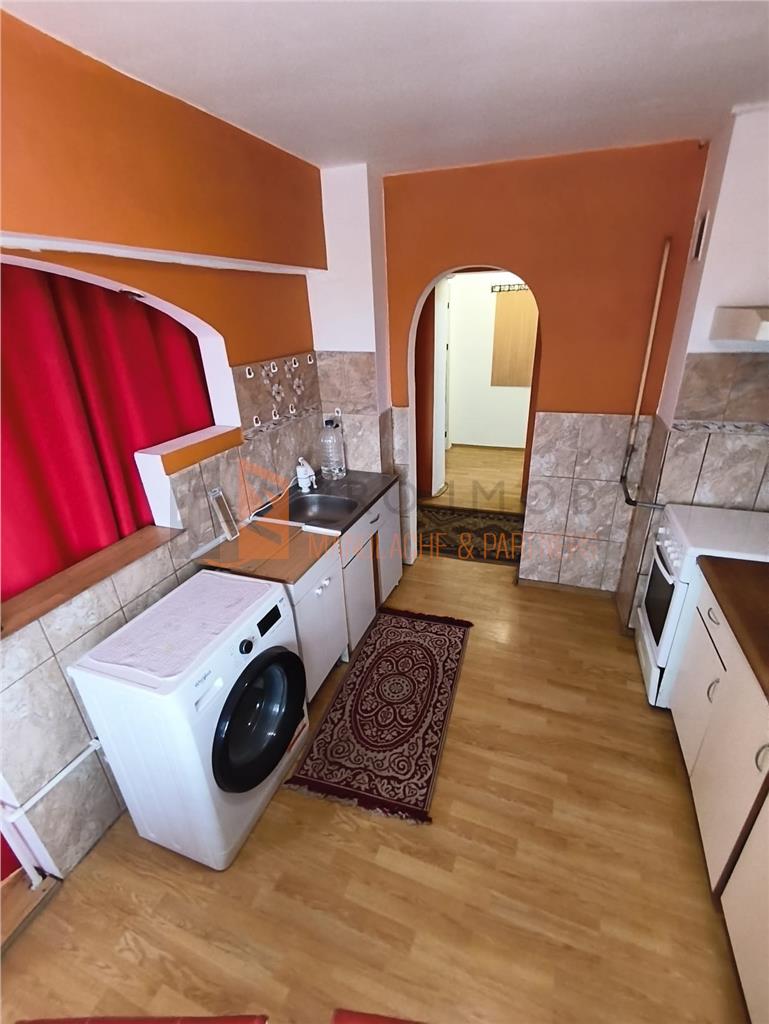Comison 0 ! Apartament 2 camere cf 1 decomandat zona Micro 3