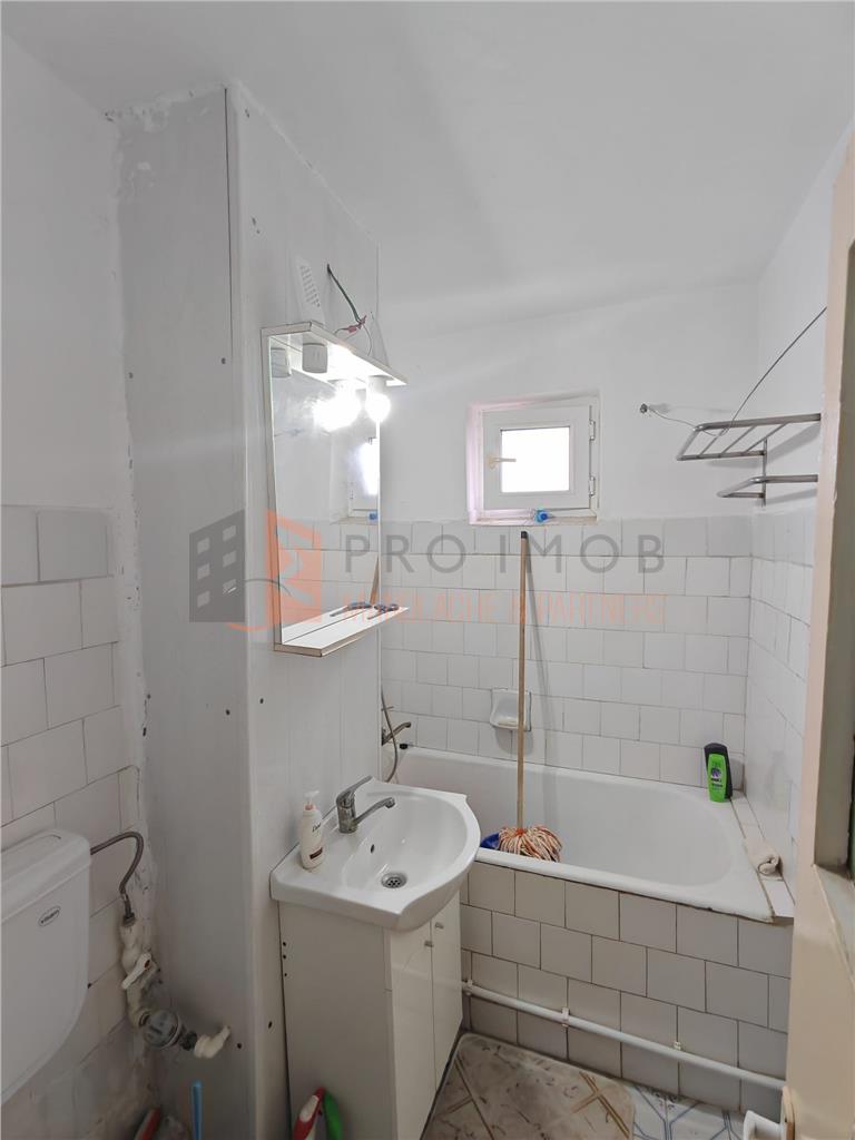 Apartament 2 camere cf 1 decomandat zona Micro 5