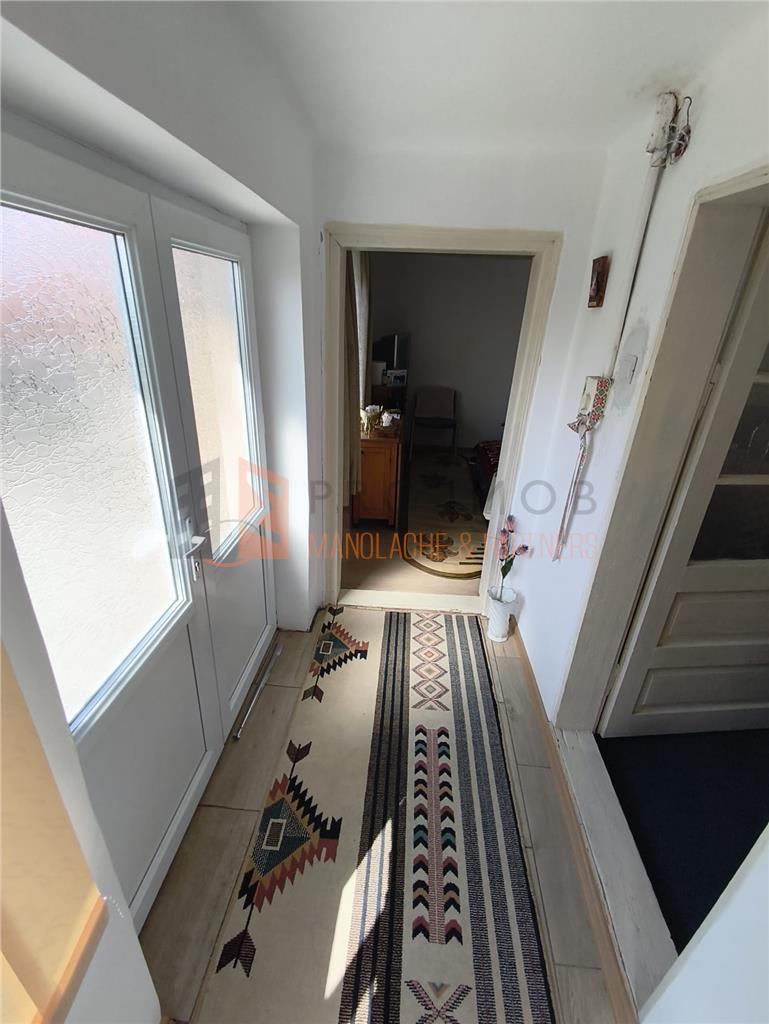 Casa tip parter zona Pietroasele-Saranga