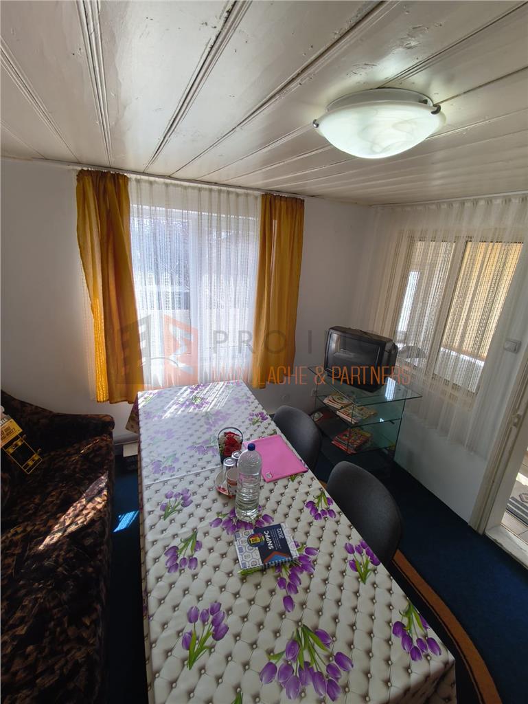 Casa tip parter zona Pietroasele-Saranga