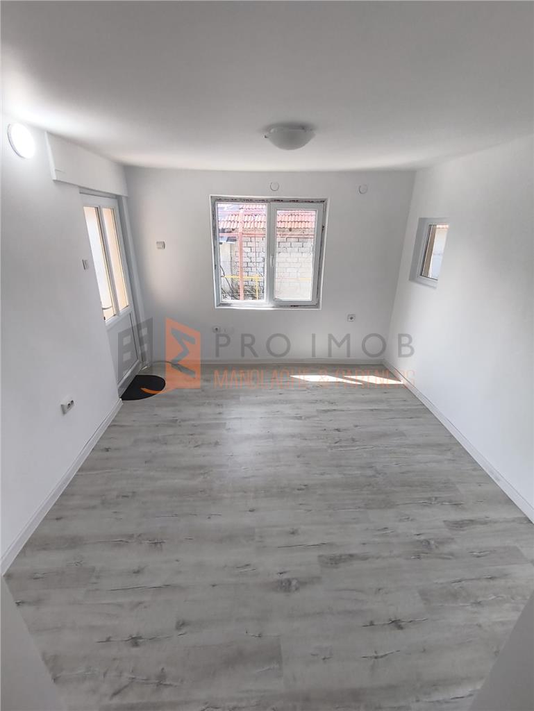 Casa tip parter zona Pietroasele-Saranga