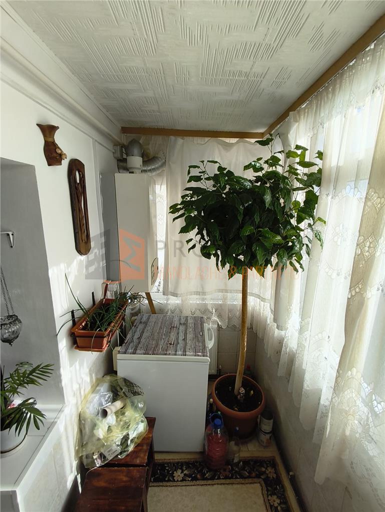 Apartament 3 camere cf 1 decomandat zona Unirii Sud-Viitorului