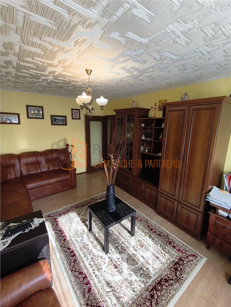 Apartament 3 camere cf 1 decomandat zona Unirii Sud-Viitorului