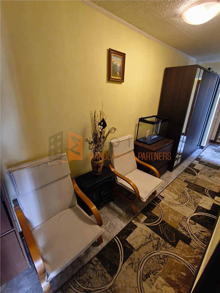 Apartament 3 camere cf 1 decomandat zona Unirii Sud-Viitorului