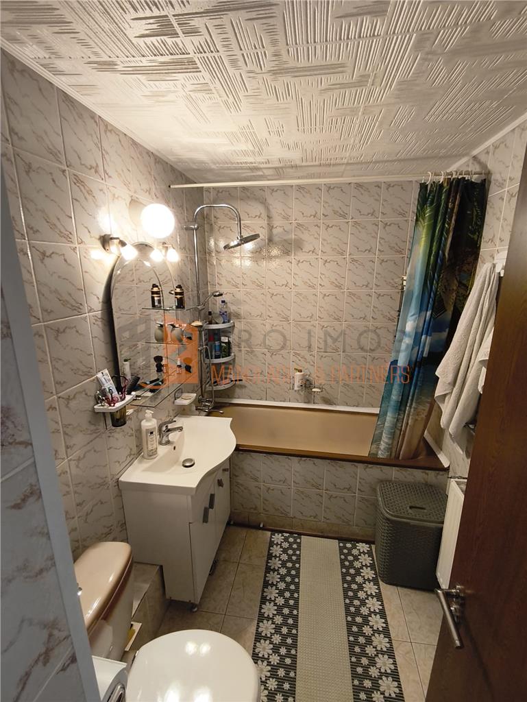 Apartament 3 camere cf 1 decomandat zona Unirii Sud-Viitorului