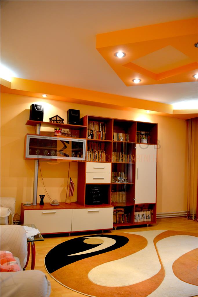 Apartament 3 camere cf 1 decomandat zona 1 Decembrie 1918