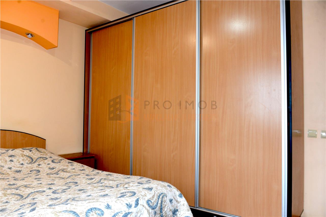 Apartament 3 camere cf 1 decomandat zona 1 Decembrie 1918