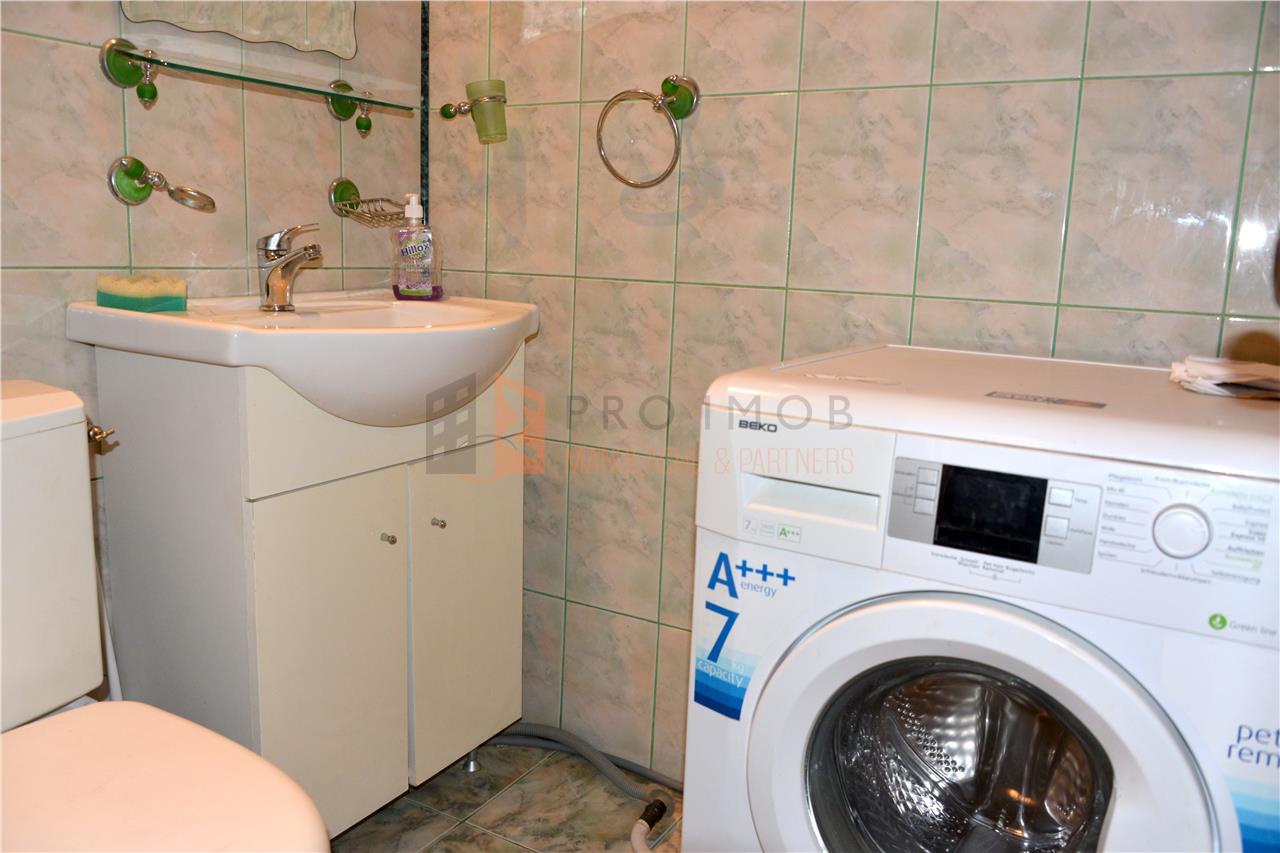 Apartament 3 camere cf 1 decomandat zona 1 Decembrie 1918