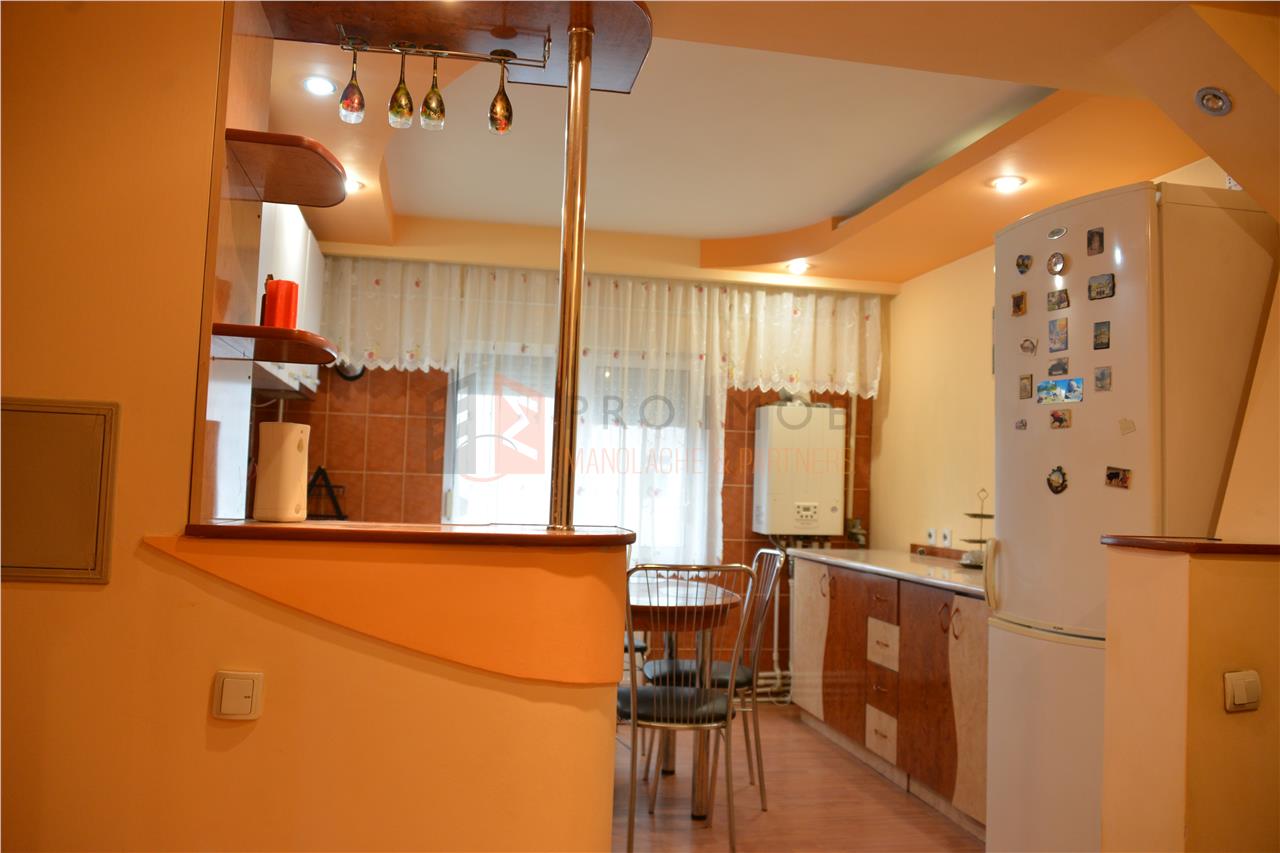 Apartament 3 camere cf 1 decomandat zona 1 Decembrie 1918