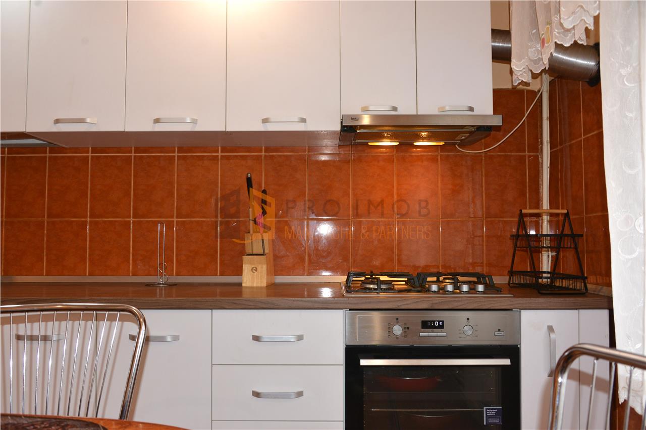 Apartament 3 camere cf 1 decomandat zona 1 Decembrie 1918