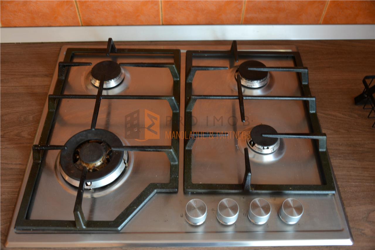 Apartament 3 camere cf 1 decomandat zona 1 Decembrie 1918