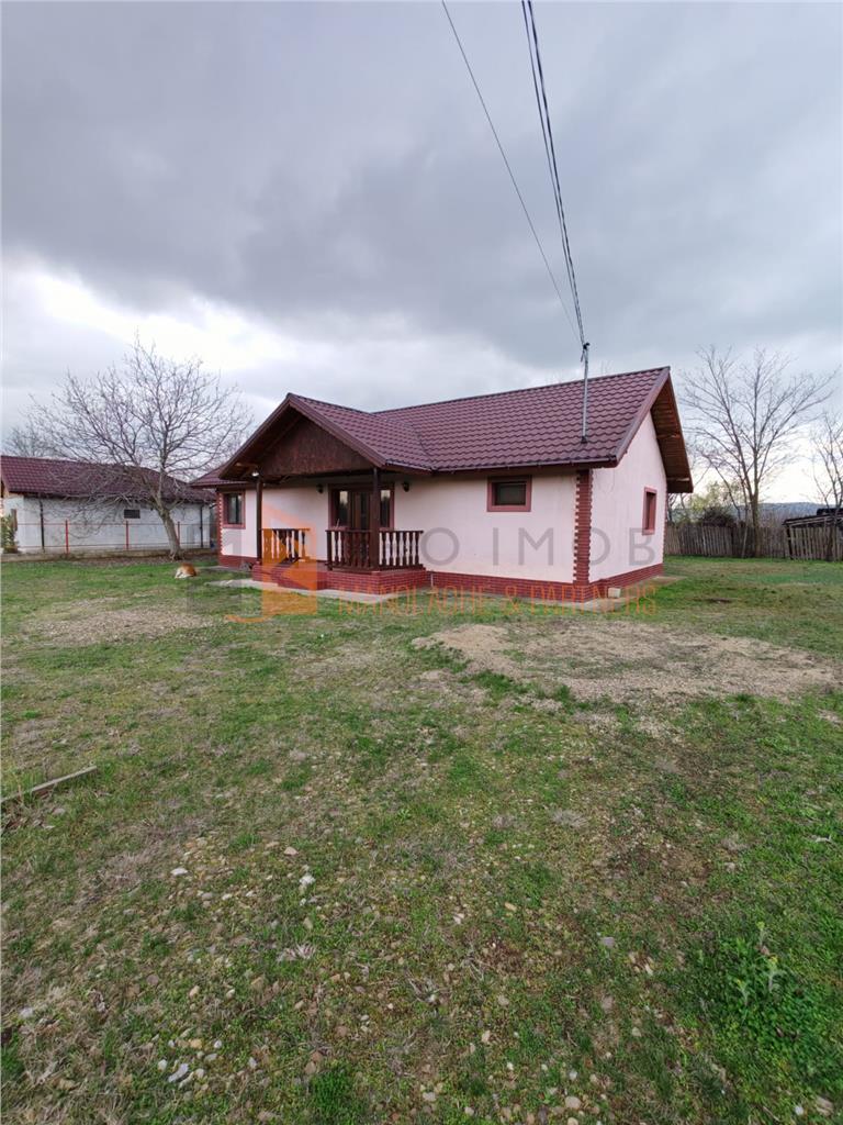 Casa tip parter zona Sapoca