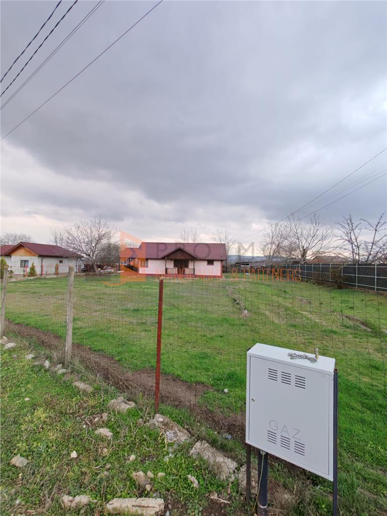 Casa tip parter zona Sapoca